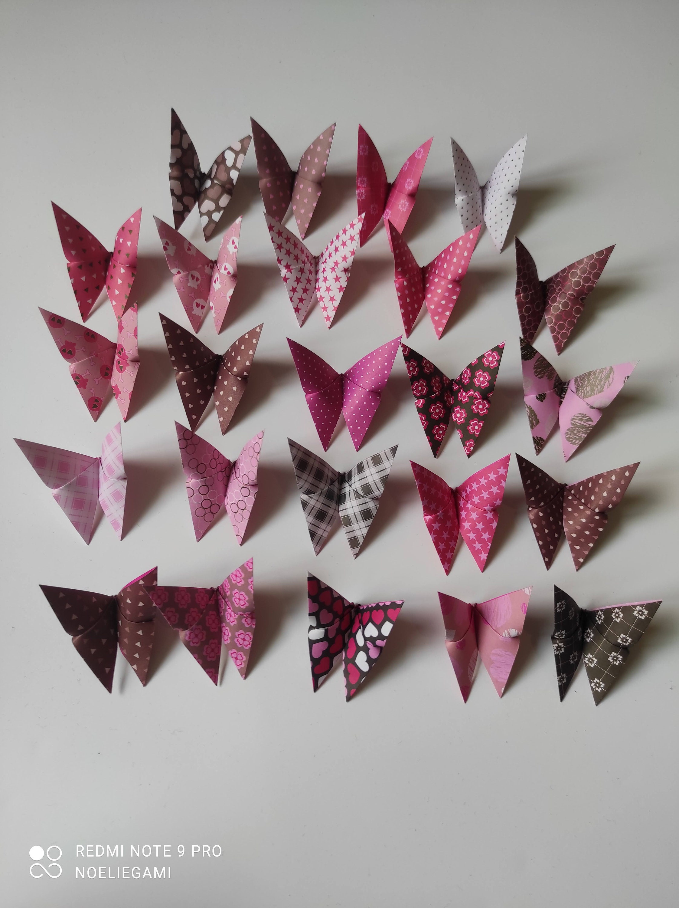 10 Mini Origami Papillons Rose Marron et Gris