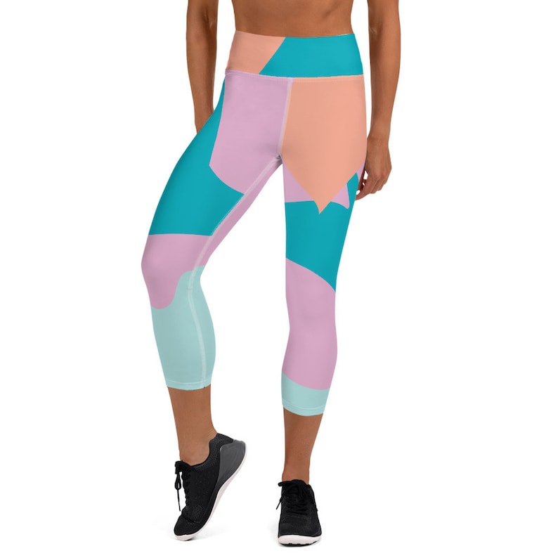 Capri length Printed yoga leggings High waisted Pastel mint design