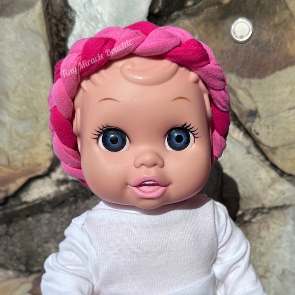 Preemie christmas hats