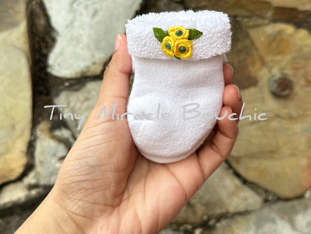 Preemie Sock, Preemie Girl Socks, Preemie Baby Gift, NICU Baby Gift