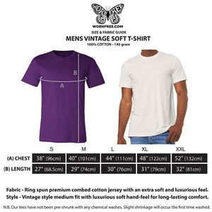 Puede incluir: Tabla de tallas para una camiseta vintage suave para hombre de 100% algod&oacute;n. La tabla muestra las medidas de pecho y longitud en pulgadas y cent&iacute;metros para las tallas S, M, L, XL y XXL.