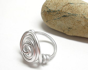Chunky ring for women. Aluminium wire wrapped statement ring. Aluminum contemporary jewelry. Made to Order