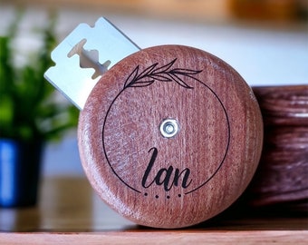 Lame de pain personnalisée : outil de mesure du levain en bois de hêtre gravé