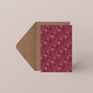 Carte postale féministe DÉLICATE ÉTREINTE | Illustration sororité | Motif calin et selflove |