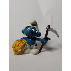 VTG 1981 Smurfs Farmer Smurf Sickle Wheat Vtg PVC Figure Schleich Peyo Figurine