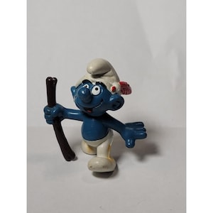 Smurfs 20178 Tracker Smurf Hiking Stick Figure Vintage 80s Toy PVC Figurine Peyo