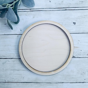 Round Wooden Frame