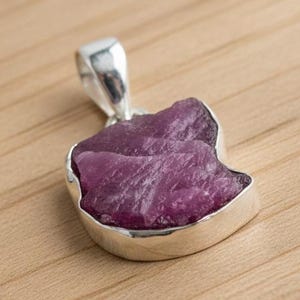 Raw Ruby Pendant Silver – Rough Pink Ruby Crystal Necklace – Boho Chic Statement Gift