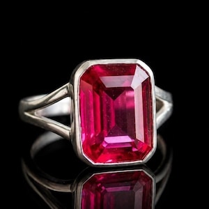 Bold Emerald-Cut Ruby Statement Ring – Minimalist Rectangular Gemstone Ring