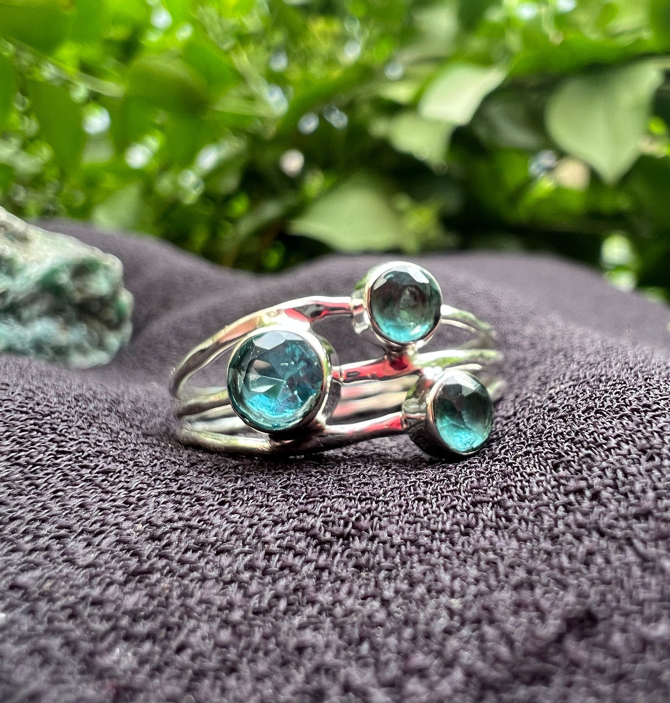 ブルートパーズ シルバーリング - ハンドメイドデザイナーバンド