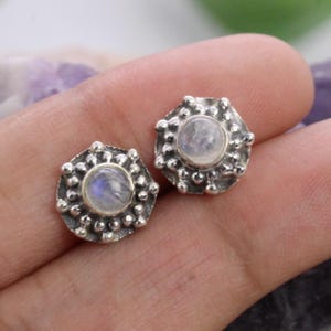 Solid 925 Sterling Silver Stud Earrings/Rainbow Moonstone Gemstone Earrings/Daily wear Earrings/minimalist Earrings/Perfect Gift For Her