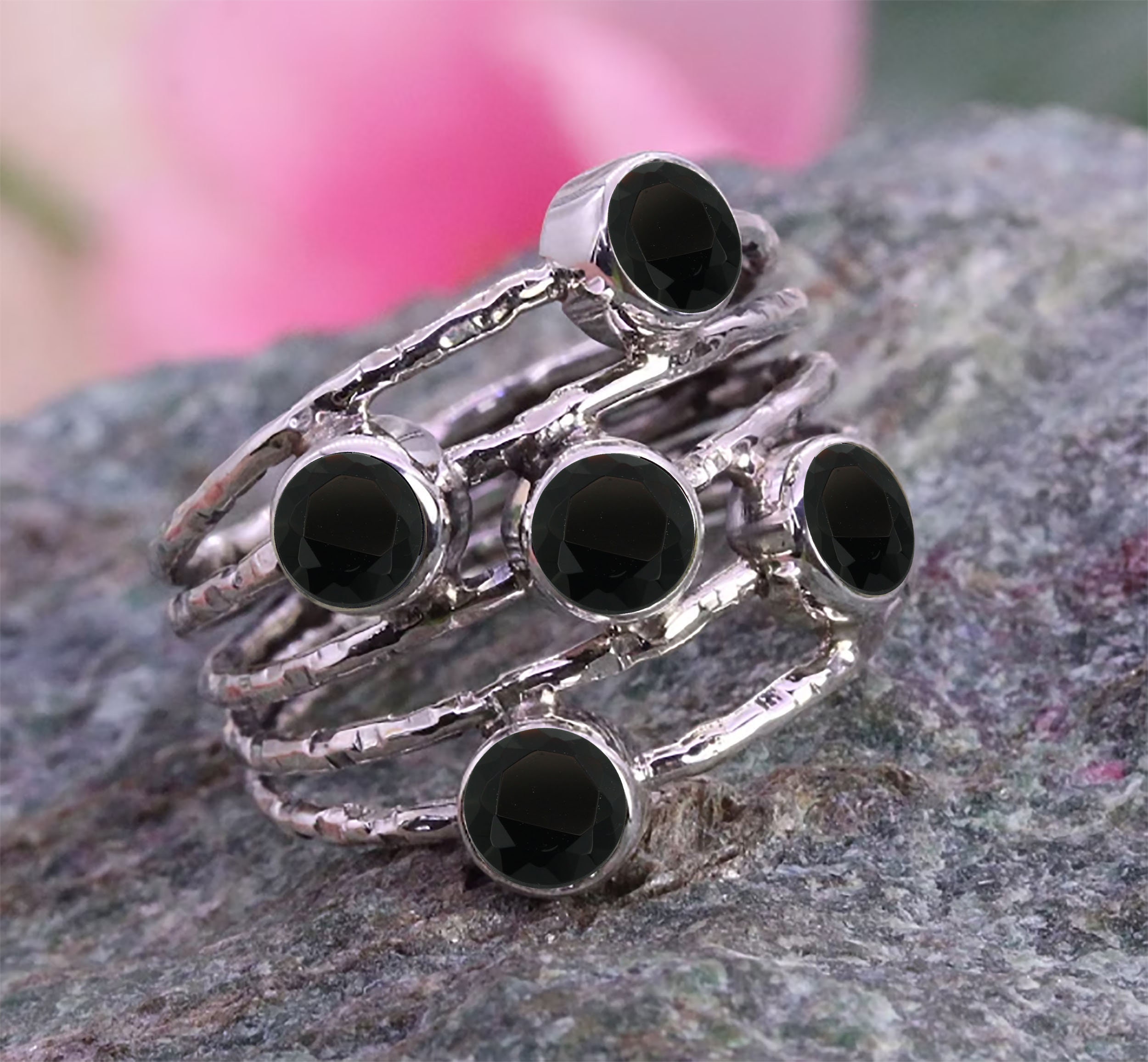 Anello In Onice Nera Rotonda Argento 925 Fatto A Mano 8 Mm - Jewellery Box Taglie H-W