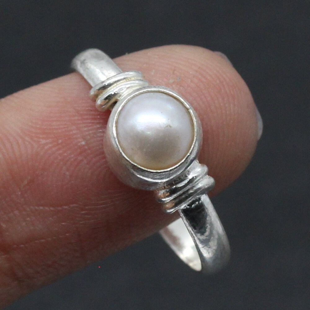 925 Silver Ring / Pearl / Promise Ring / Stacking Ring