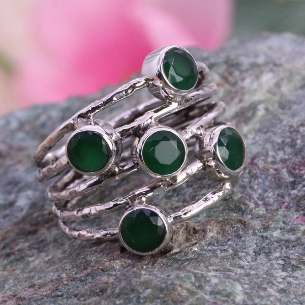Silver Emerald Ring, Round Stone Band Jewellery Gift/ Silver