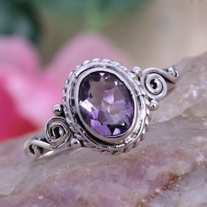 925 Sterling Silver Ring / Amethyst / Rings / Jewellery / Womens Rings Bands / promise Ring / Oval Amethyst / Customized ring size J TO Z