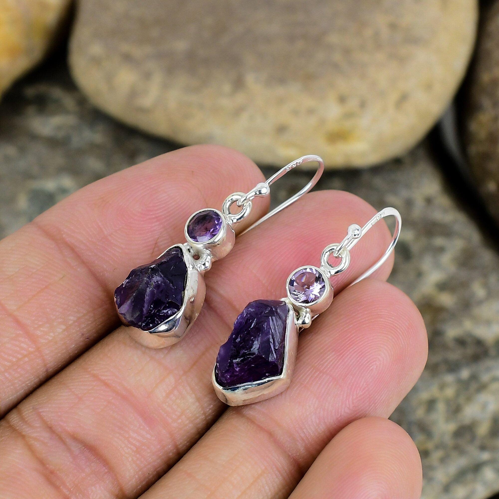 天然アメジストシルバーイヤリング、パープルダングルドロップ