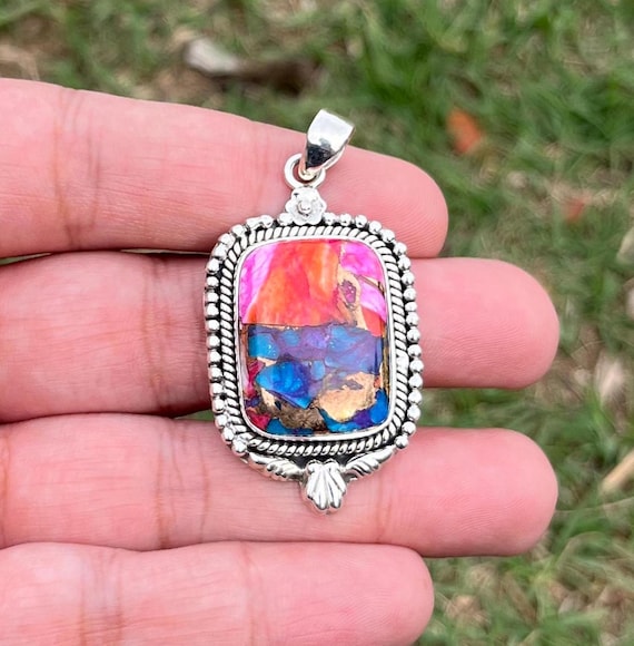 Engraved Gemstone Pendant ペンダントトップ Pink Dahlia Turquoise Pendant, Silver, Handmade Gemstone Jewelry