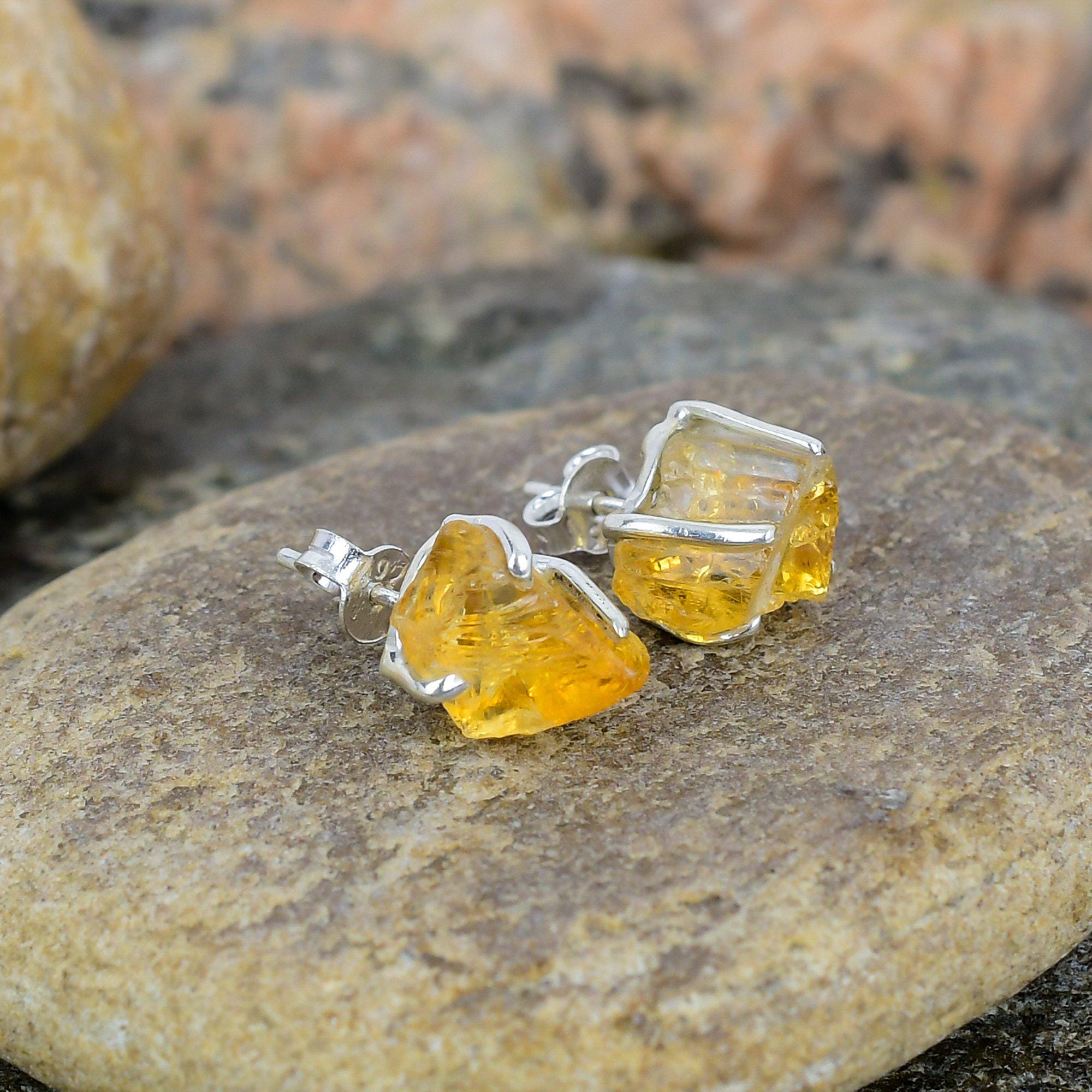 Orecchini a bottone in argento con citrino grezzo, gioielli minimalisti, regalo/Argento - Italia