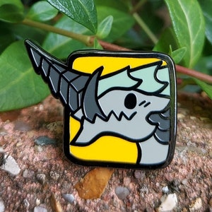 Mini Vrtra - Hard Enamel Pin