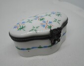stunning Rare vintage French Limoges porcelain hand painted trinket box peint main