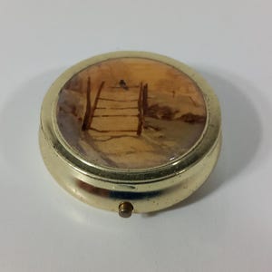 Sammelbare Vintage französisch geformte Pillendose / Schmuckschatulle / Ornament