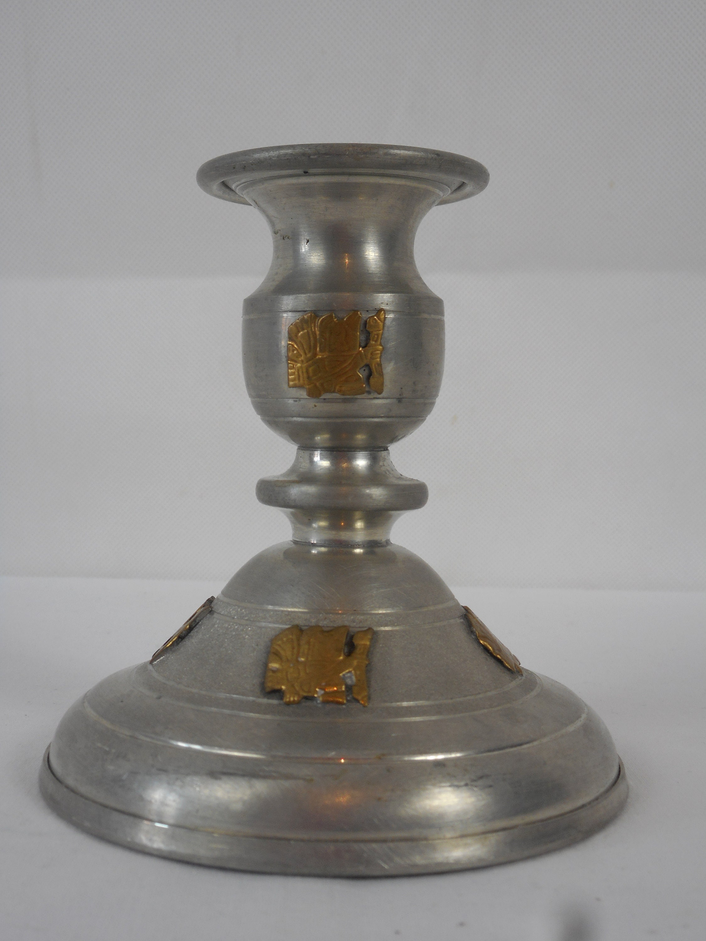 Superbe Petit Millésime Bolivien Étain Élégant Porte-Bougie