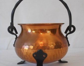 vintage French hand hammered copper planter / pot / ornament