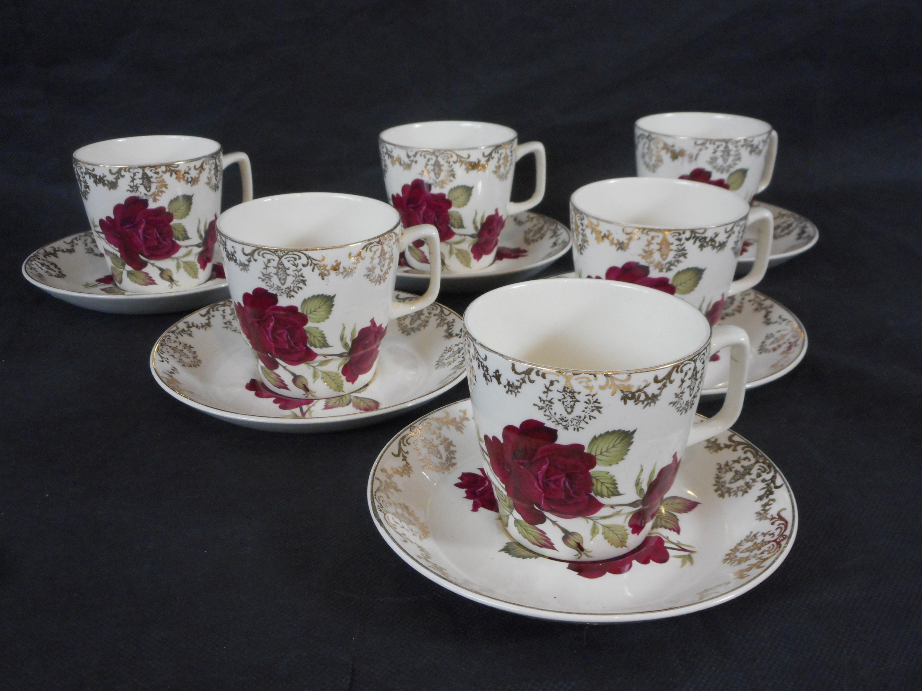 Ensemble de Six Tasses à Thé/Café en Porcelaine Français Vintage et Soucoupes