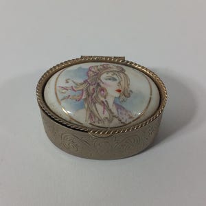 vintage French metal pill box / trinket box collectable