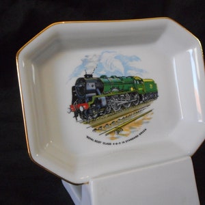 stunning Collectable vintage French Limoges porcelain stamped table ashtray / change dish / trinket dish