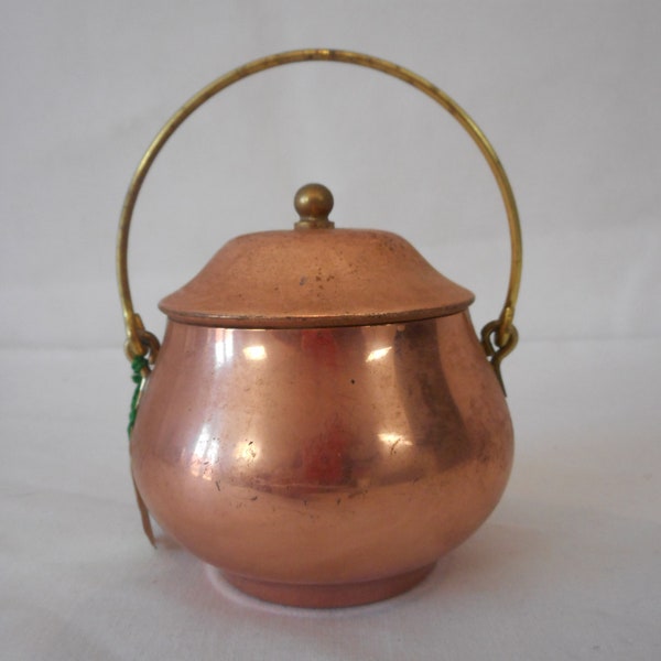 vintage French small Villedieu copper vase / pot / ornament / French decor