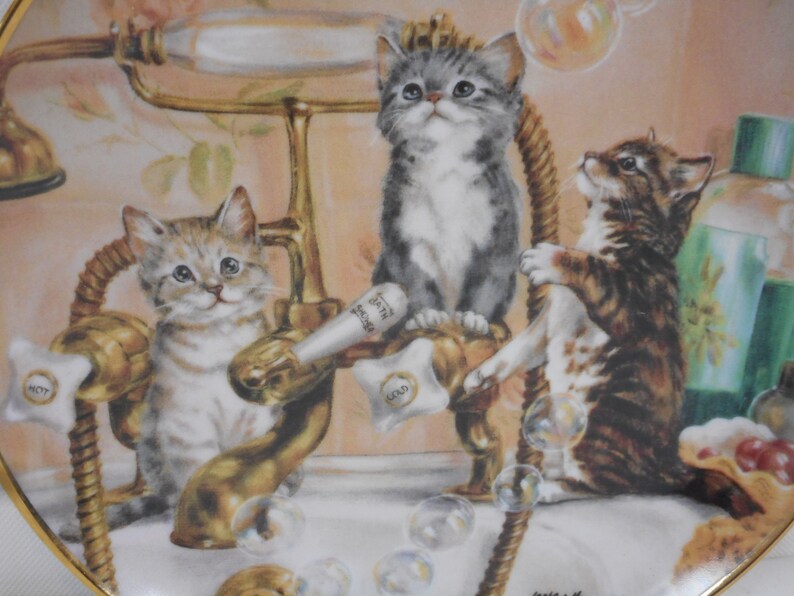 vintage Franklin Mint Limited Edition porcelain decorative Cat plate stamped