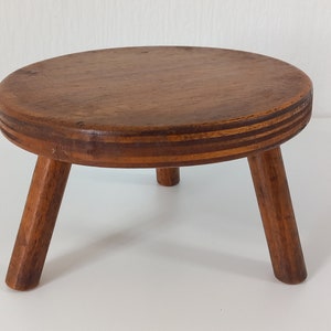 Vintage französischer handgemachter hölzerner Blumentopfständer / französisches Dekor