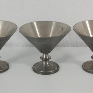 Juego de 3 copas de licor vintage de peltre francés / Artículos de bar
