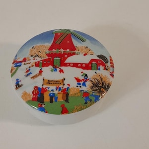 P## vintage French hand painted porcelain lidded Trinket box / Jewellery box