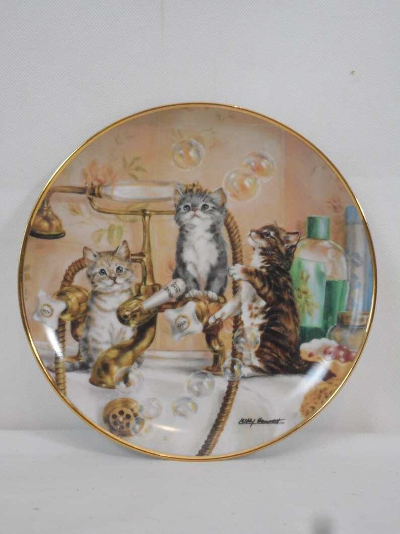 vintage Franklin Mint Limited Edition porcelain decorative Cat plate stamped