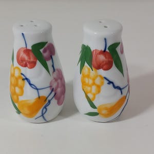 vintage French porcelain decorative salt and pepper pots / tableware