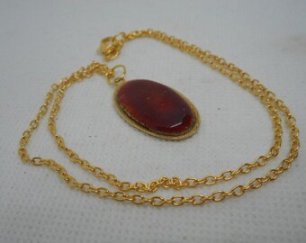 Pendentif Art Nouveau Limoges - Or 18k Avec Plaque émaillée Jeune Fille - Circa 1900 - Collier Mi-long Occasion