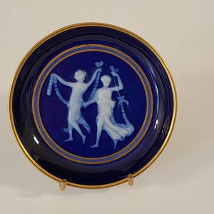 stunning Elegant vintage French Limoges porcelain miniature plate