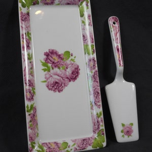 Collectable vintage French porcelain cake serving dish / cake plate and cake slice