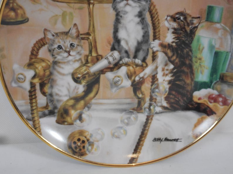 vintage Franklin Mint Limited Edition porcelain decorative Cat plate stamped