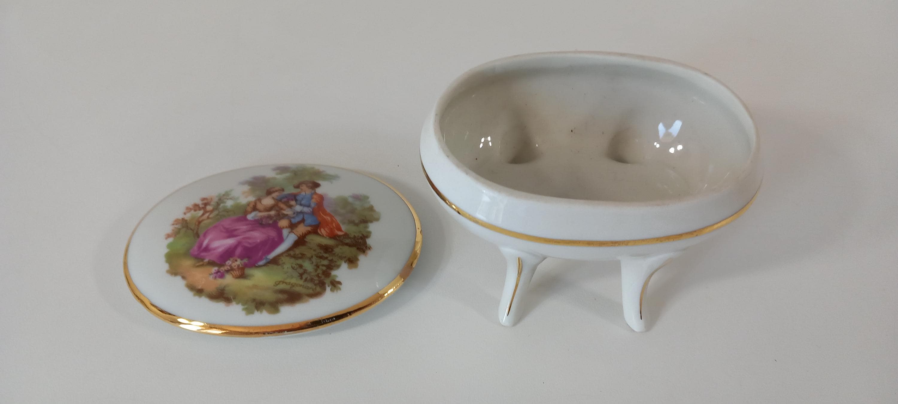 ヴィンテージドイツバイエルン磁器蓋付き小物入れ/ジュエリーボックス