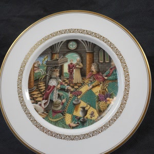 vintage English Royal Worcester The King Arthur fine bone China plate