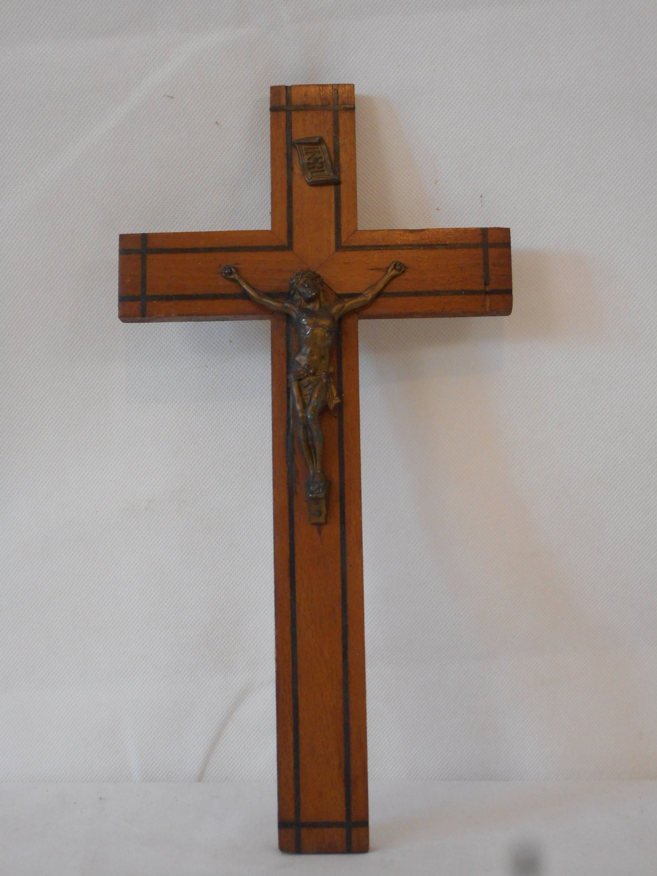 Vintage Français Bois et Laiton Croix de Crucifix Religieux/Décor