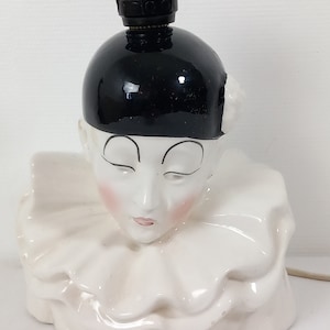 p## Elegant vintage French Ceramic table / bedside / office lamp / French decor