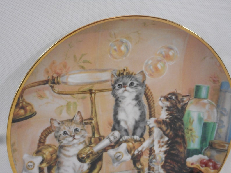 vintage Franklin Mint Limited Edition porcelain decorative Cat plate stamped
