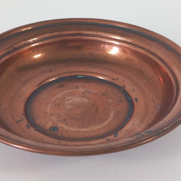 vintage French round shaped copper bowl / Dish