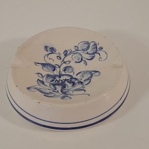 collectable vintage French decorative ceramic Round shaped table ashtray / French Décor