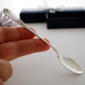 Sterling silver spoon, name engraved, elegant handle, baby birth gift, christening keepsake, silver birth gift, mothers day gift
