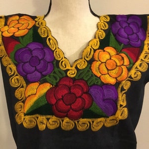 Embroidered mexican top, Floral top, Mexican top, blusa mexicana, blusa bordada, Mexican embroidery top, denim top, embroidered pullover